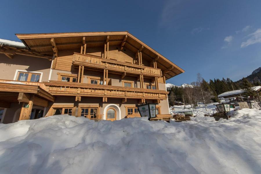 Alpengasthof Almrose Im Heutal Unken Exterior photo